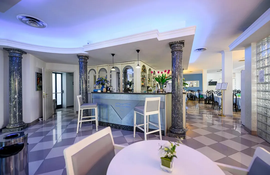hotel falco azzurro-1