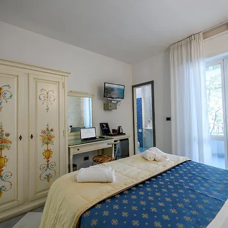 hotel falco azzurro-3